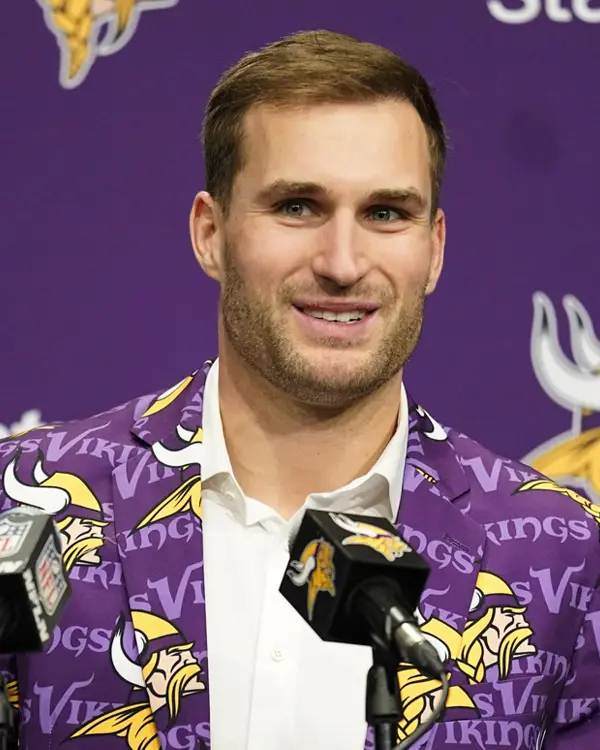 Minnesota Vikings kirk Cousins Suit