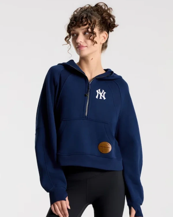 Women’s Yankees lululemon Scuba Half-Zip Hoodie